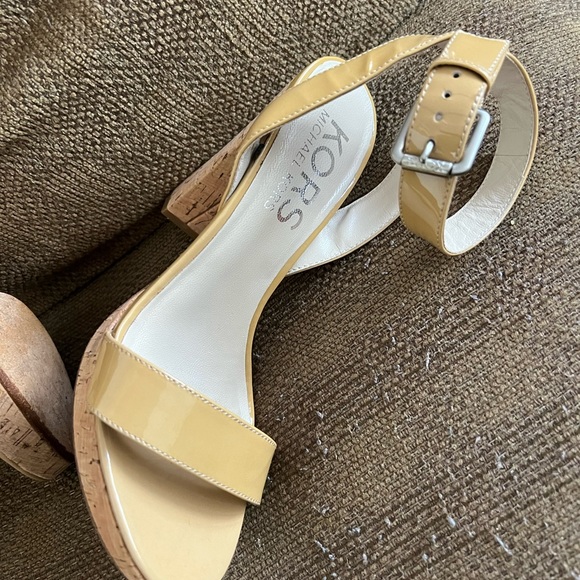 Michael kors gorgeous cork heel size 8 in great condition - Picture 7 of 16